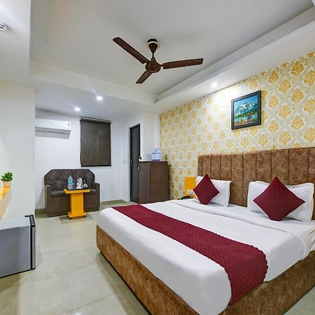 Hotel Kelvish Free Airport Pickup นิวเดลี ภายนอก รูปภาพ