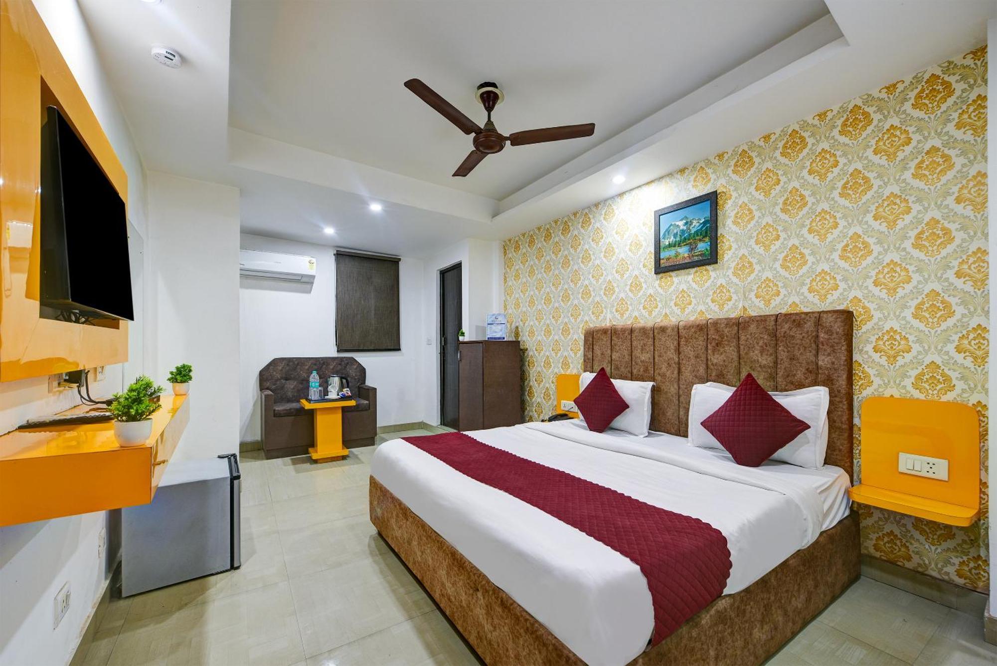Hotel Kelvish Free Airport Pickup นิวเดลี ภายนอก รูปภาพ