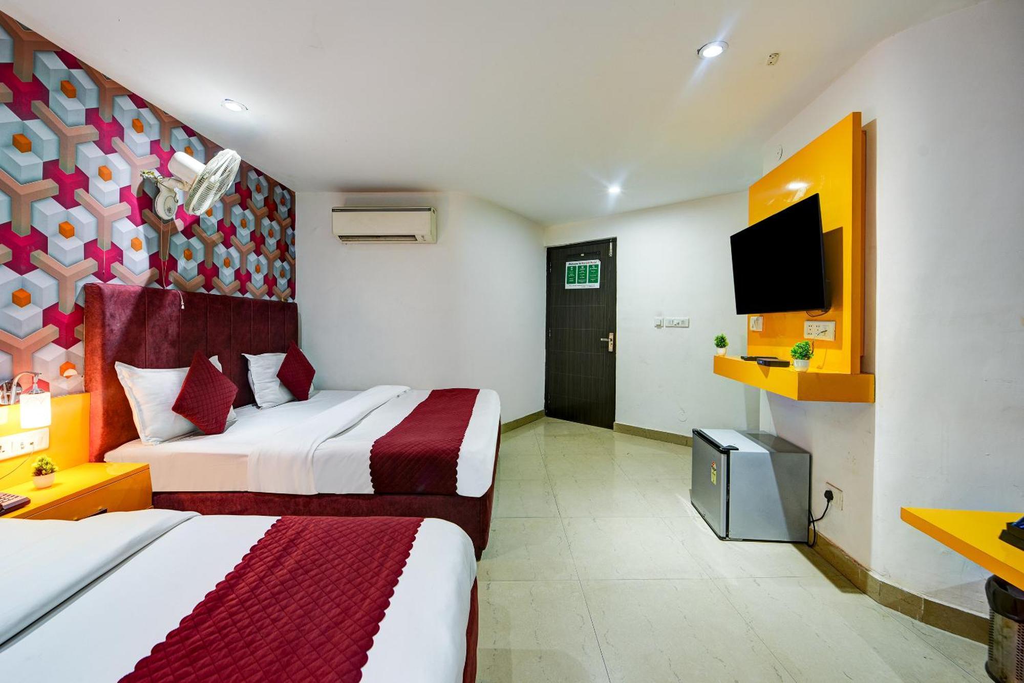 Hotel Kelvish Free Airport Pickup นิวเดลี ภายนอก รูปภาพ